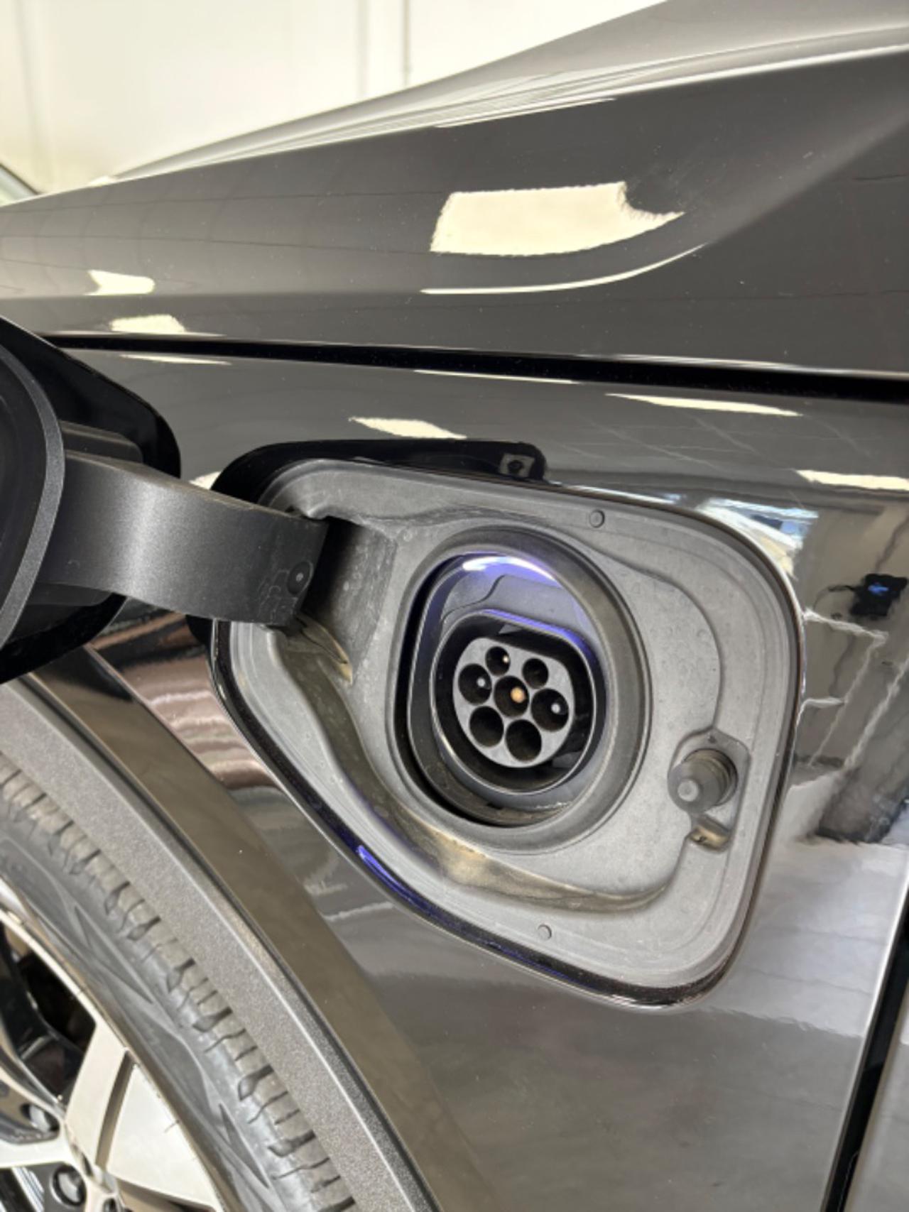 VOLVO XC40 T4 Recharge Plug-in Hybrid R-design FULL LED - 15