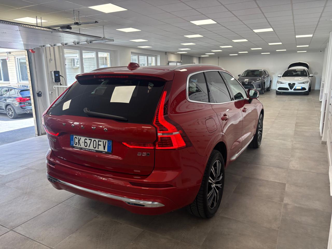 VOLVO XC60 B5 AWD automatico Ultimate Bright - 4