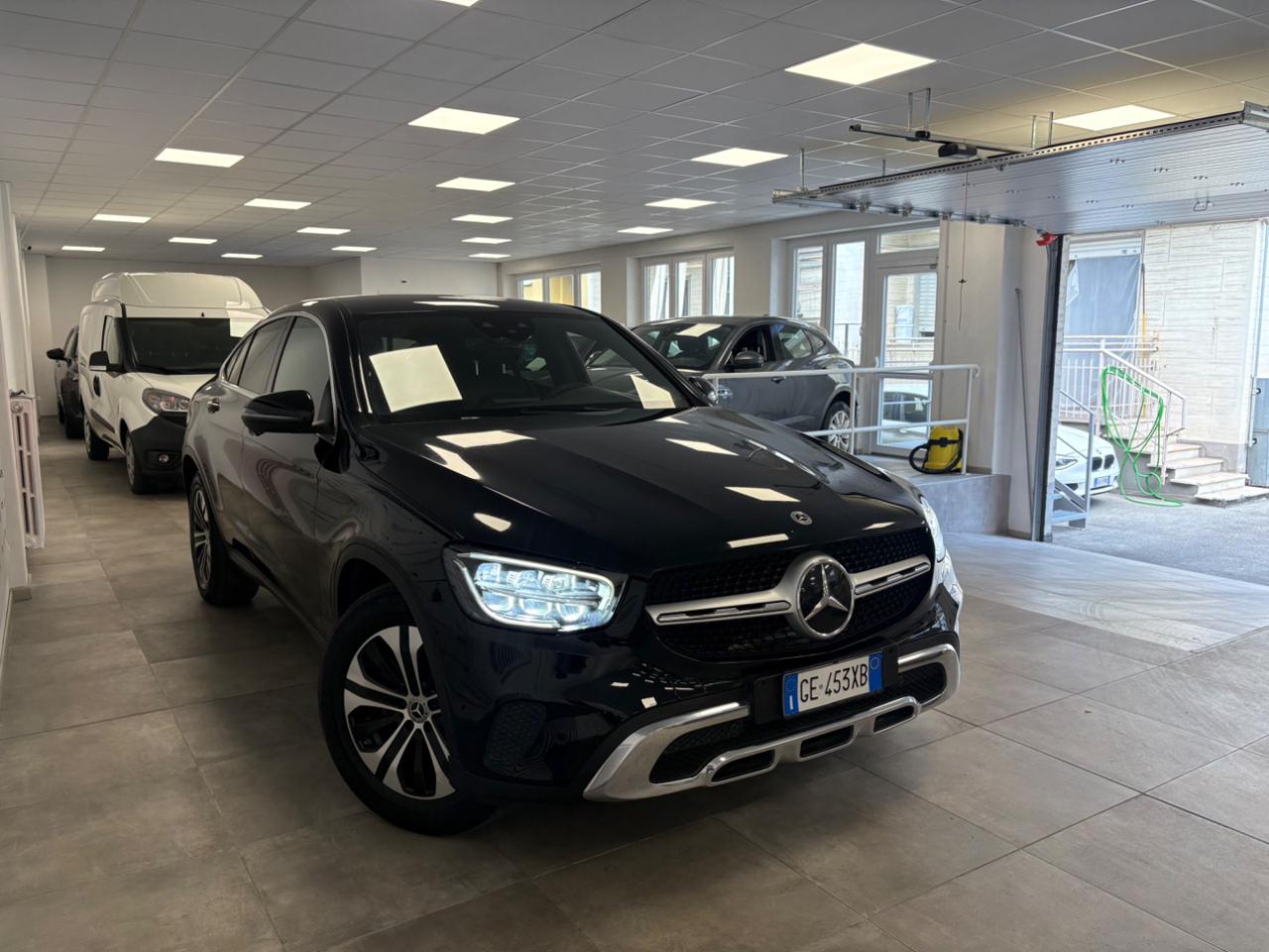 MERCEDES-BENZ GLC 200 d 4Matic Coupé Business FARI LED - 3