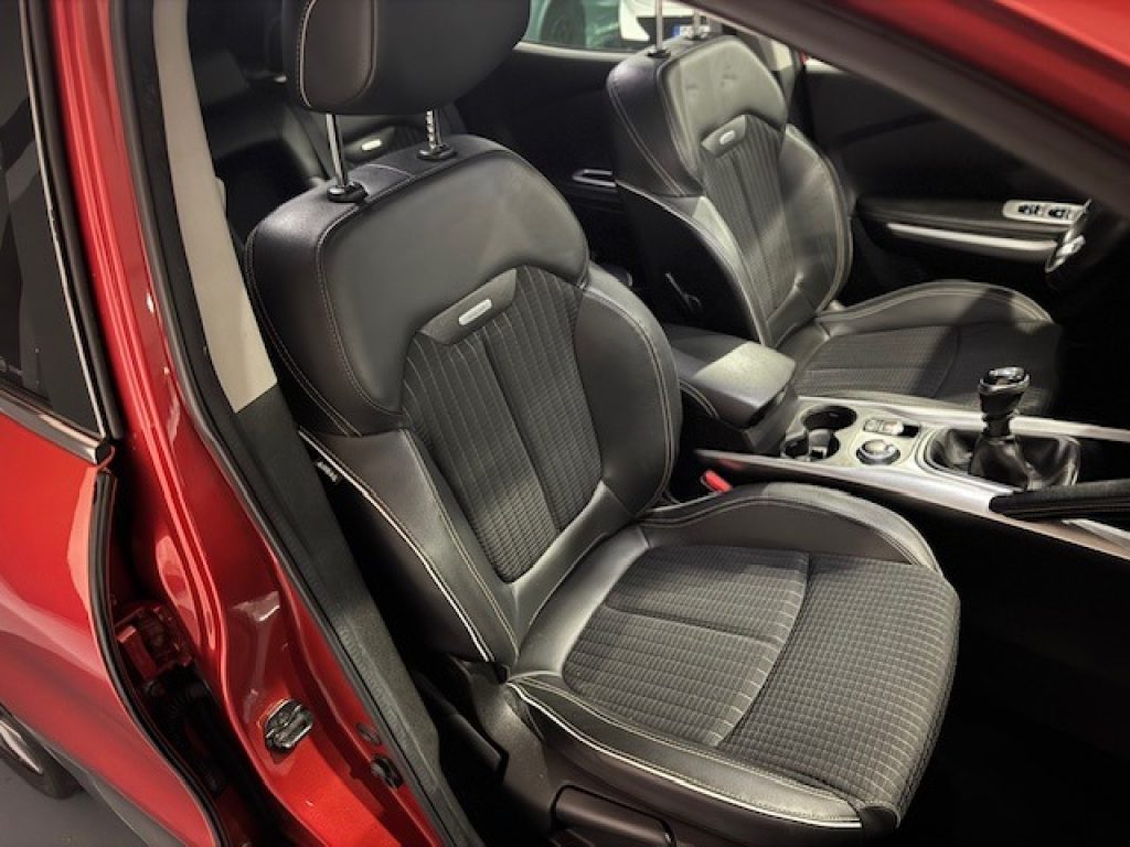 Clicca per ingrandire Kadjar - dCi 130CV 4x4 Energy Bose