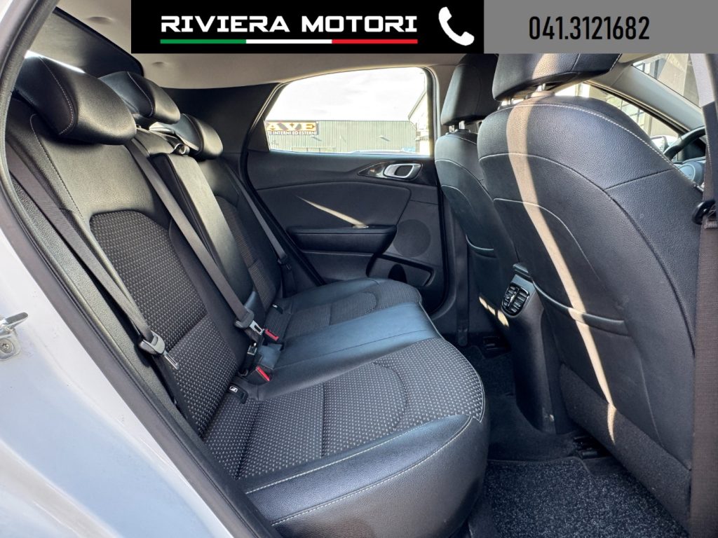KIA XCeed 1.0 T-GDi Style - 10