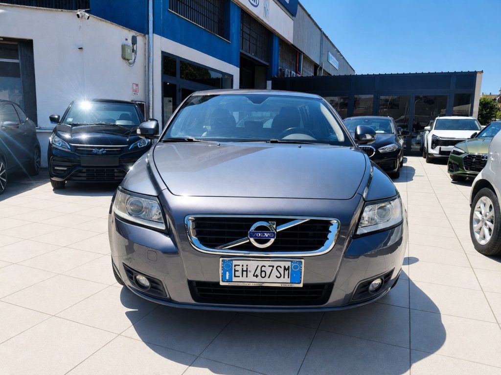 VOLVO V50 D2 Unico Proprietario Neopatentati Bluetooth - 2