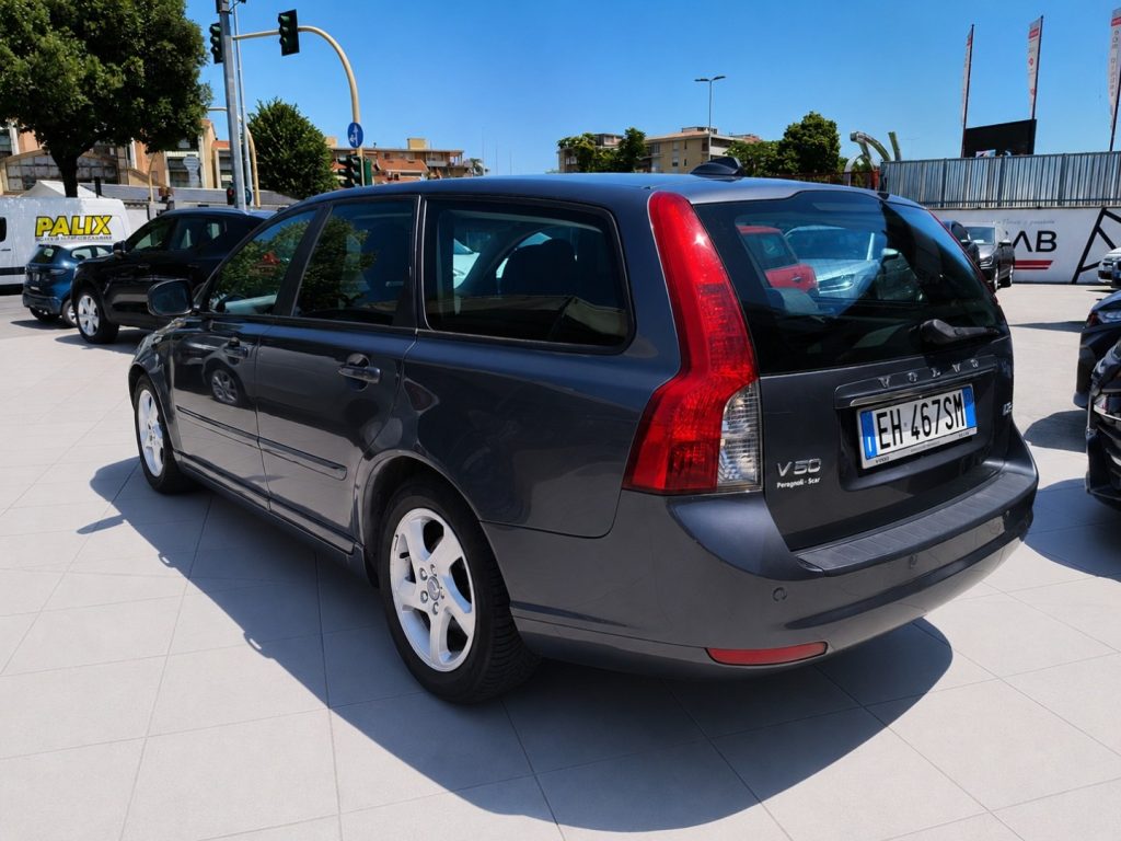 VOLVO V50 D2 Unico Proprietario Neopatentati Bluetooth - 7