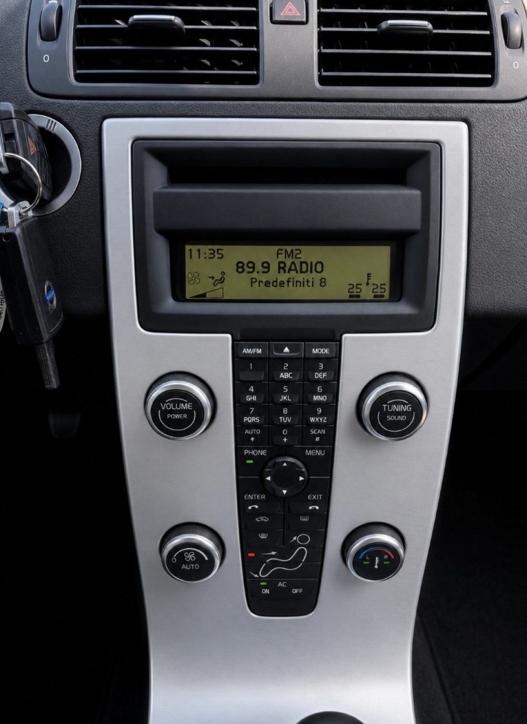 VOLVO V50 D2 Unico Proprietario Neopatentati Bluetooth - 12