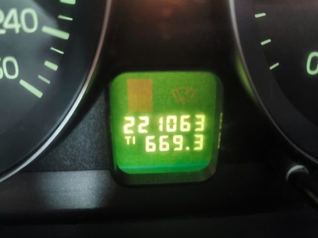 VOLVO V50 D2 Unico Proprietario Neopatentati Bluetooth - 20