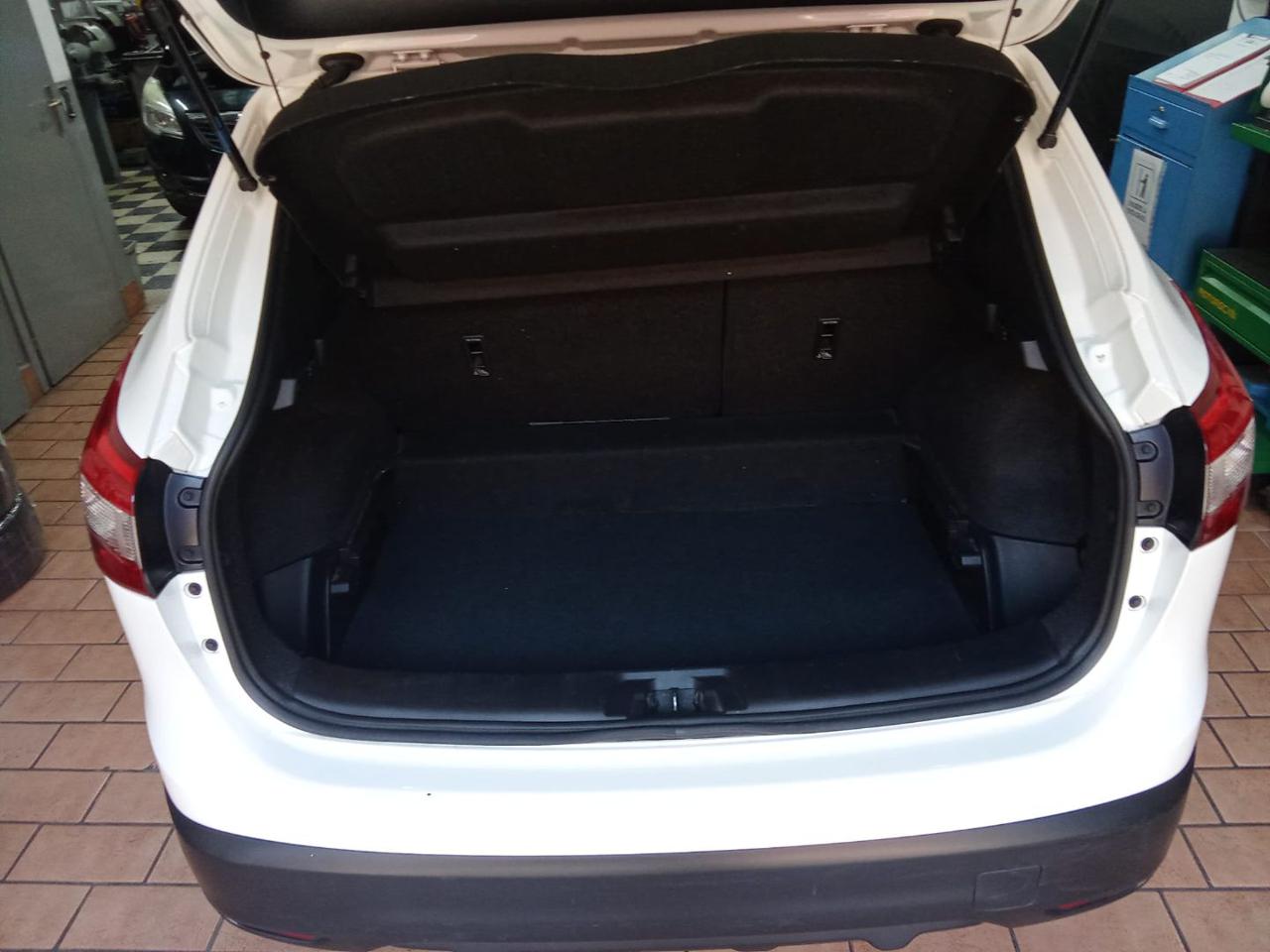 NISSAN Qashqai 1.5 dCi Acenta - 15