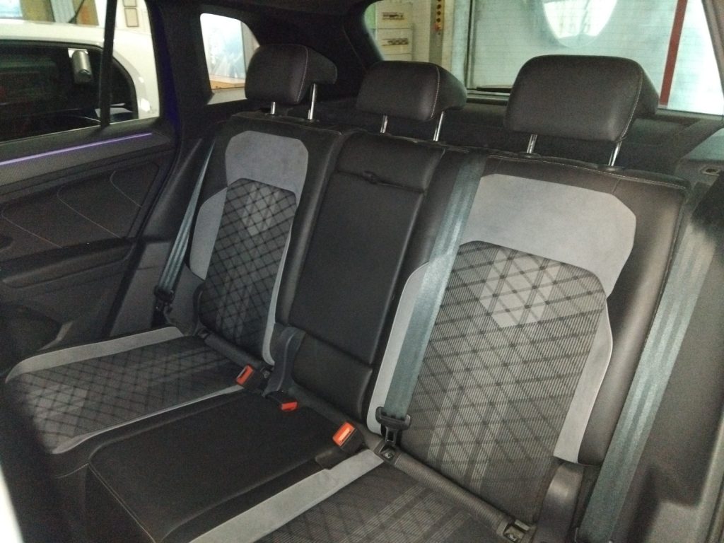 VOLKSWAGEN Tiguan 1.5 TSI DSG ACT R-Line 20 C/GRIMALDI SPECIAL DAY - 8