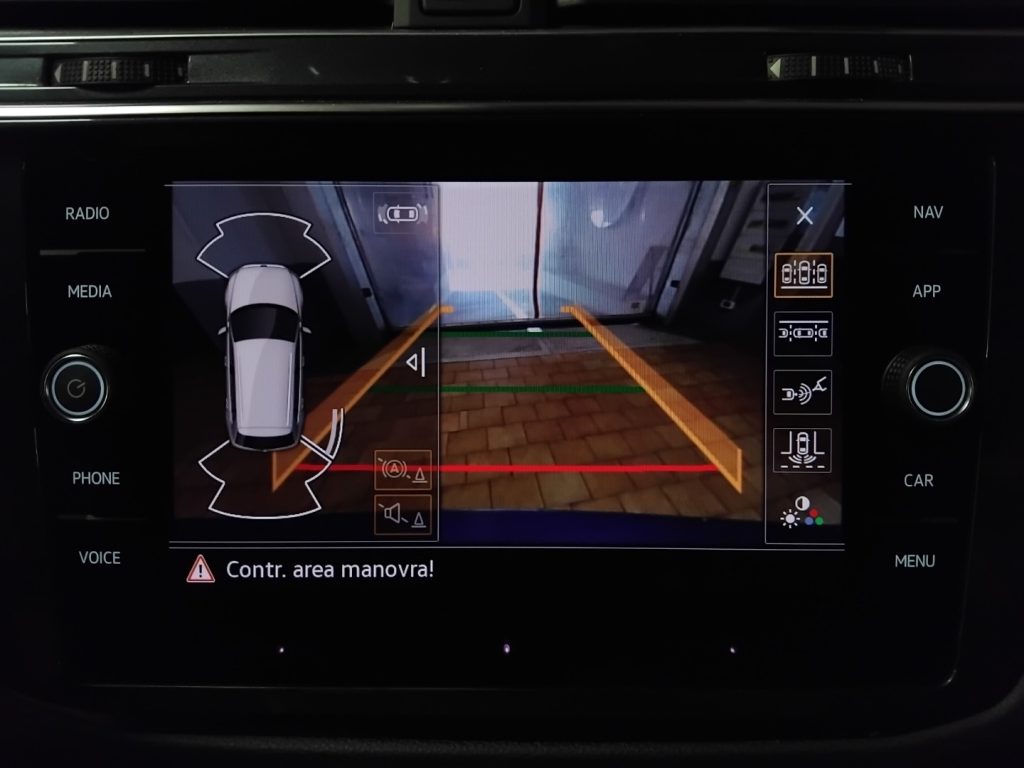VOLKSWAGEN Tiguan 1.5 TSI DSG ACT R-Line 20 C/GRIMALDI SPECIAL DAY - 20