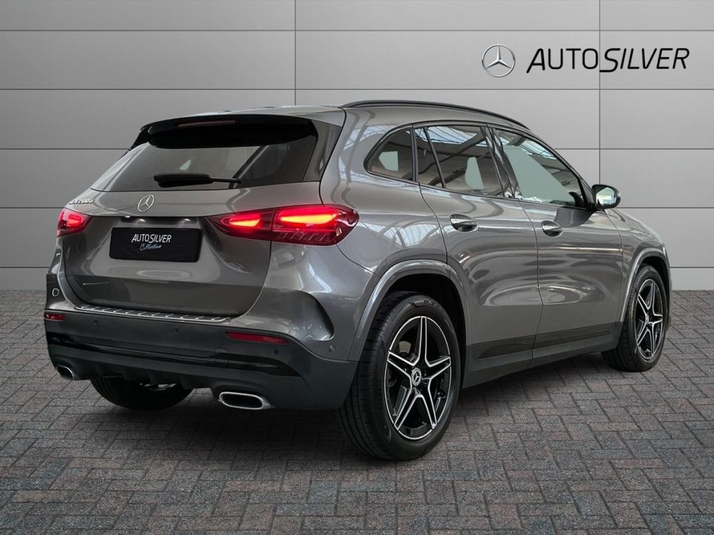 MERCEDES-BENZ GLA 200 d 4matic AMG Line Advanced Plus - 2
