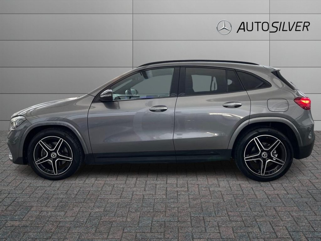 MERCEDES-BENZ GLA 200 d 4matic AMG Line Advanced Plus - 6