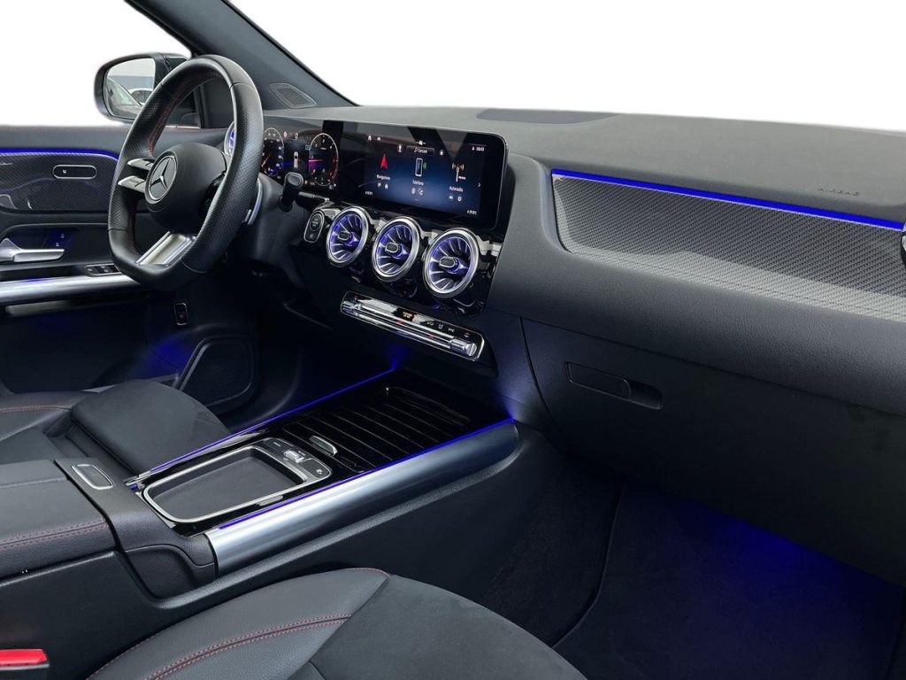 MERCEDES-BENZ GLA 200 d 4matic AMG Line Advanced Plus - 16