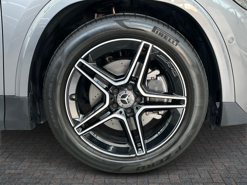 MERCEDES-BENZ GLA 200 d 4matic AMG Line Advanced Plus - 7