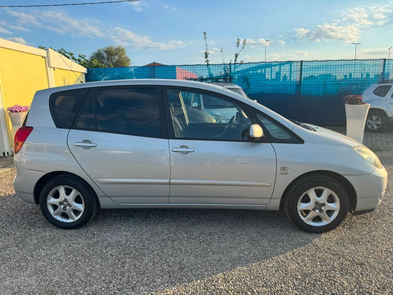 TOYOTA Corolla Verso 1.6 16V - 4
