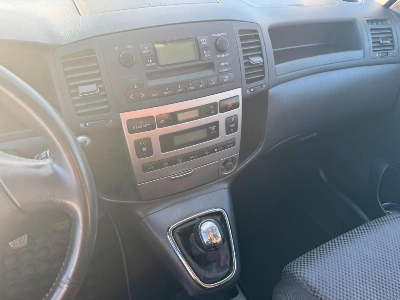 TOYOTA Corolla Verso 1.6 16V - 10