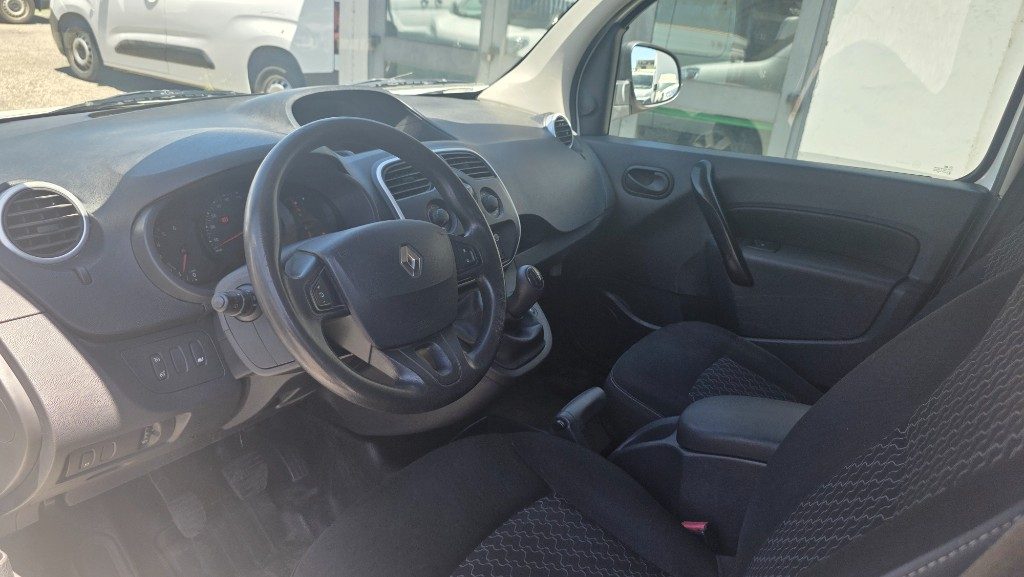 RENAULT Kangoo 1.5 dCi 75CV F.AP. 4p. Express - 9