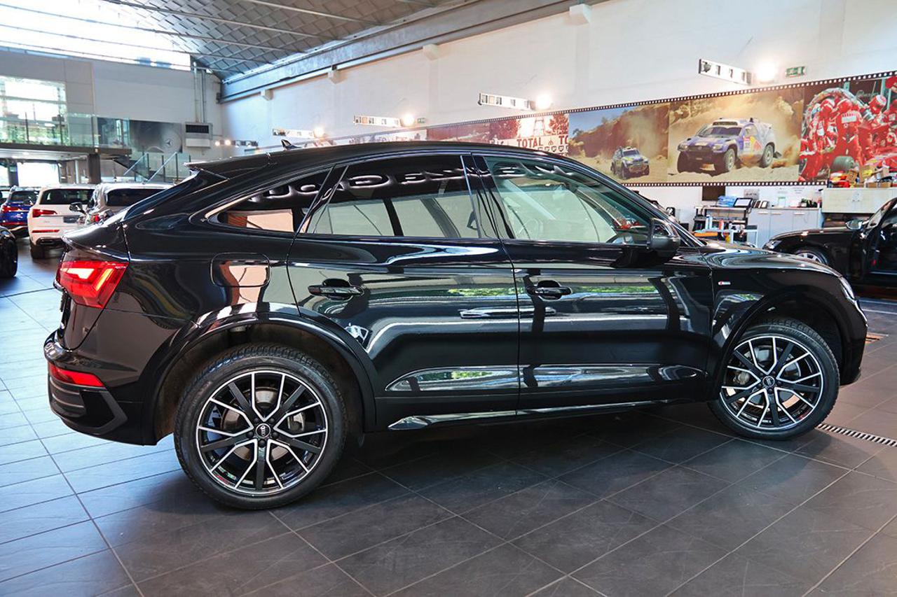 AUDI Q5 40 TDI Sportback Quattro S-Tronic S-Line - 10
