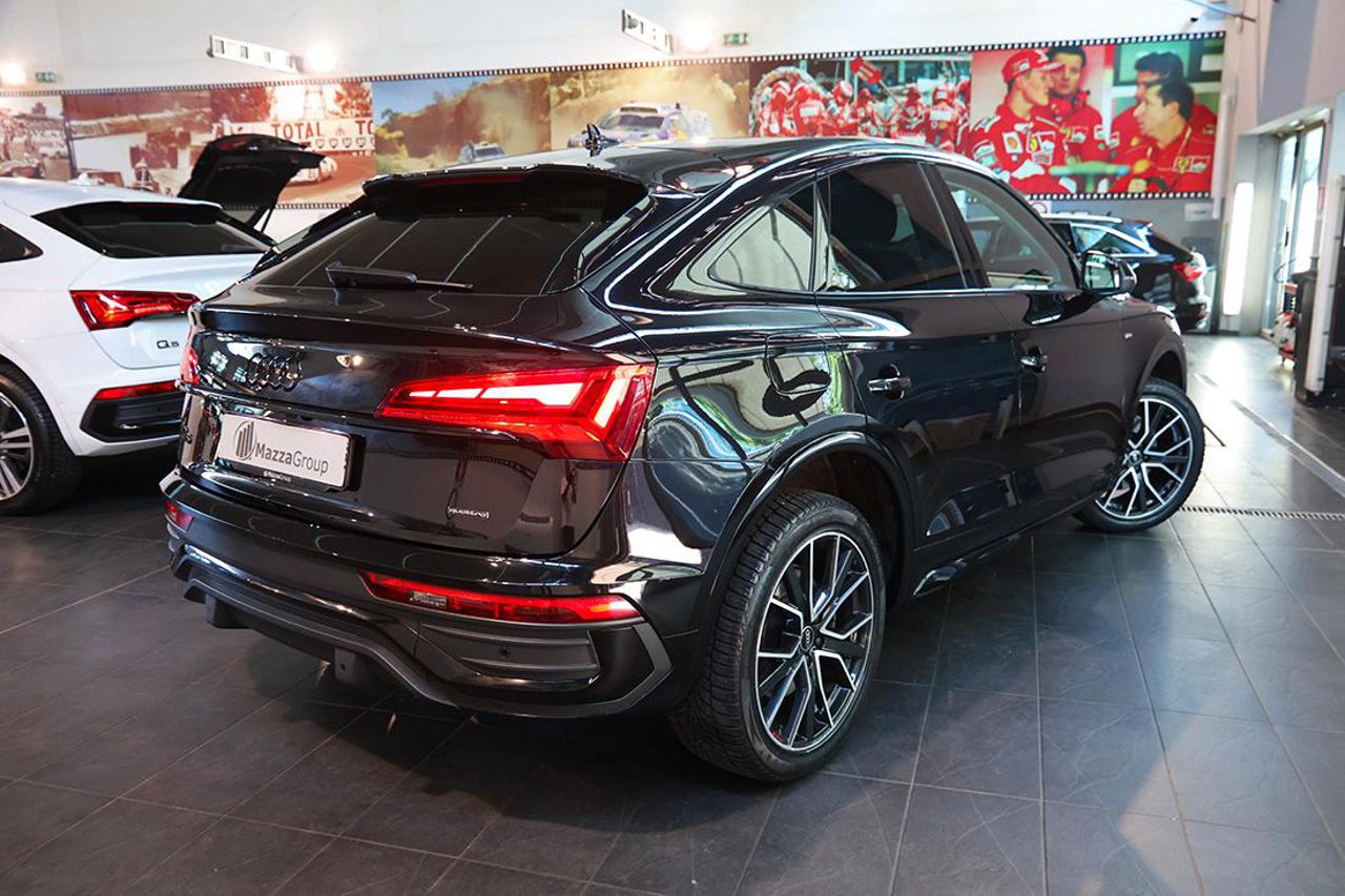 AUDI Q5 40 TDI Sportback Quattro S-Tronic S-Line - 9
