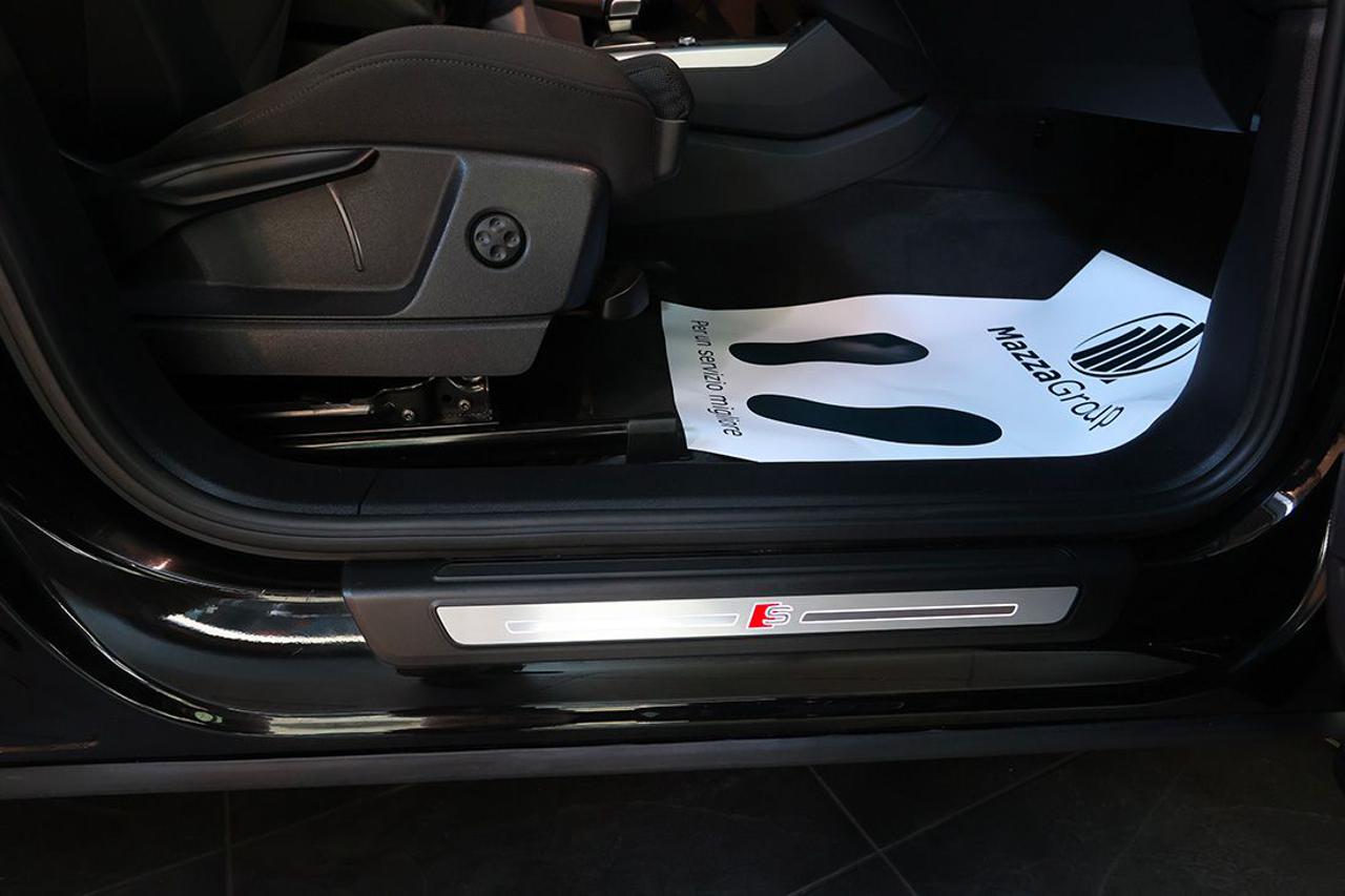 AUDI Q5 40 TDI Sportback Quattro S-Tronic S-Line - 40