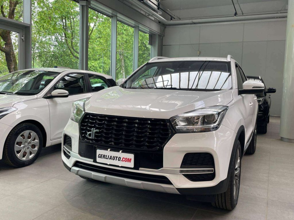 OTHERS-ANDERE OTHERS-ANDERE DR Automobiles DR4 DR 4.0 4.0 1.5 Gpl 114cv / TETT