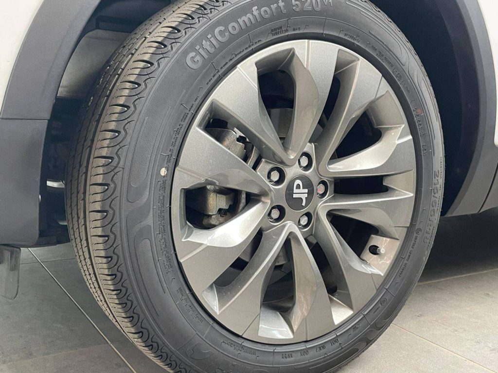 OTHERS-ANDERE OTHERS-ANDERE DR Automobiles DR4 DR 4.0 4.0 1.5 Gpl 114cv / TETT