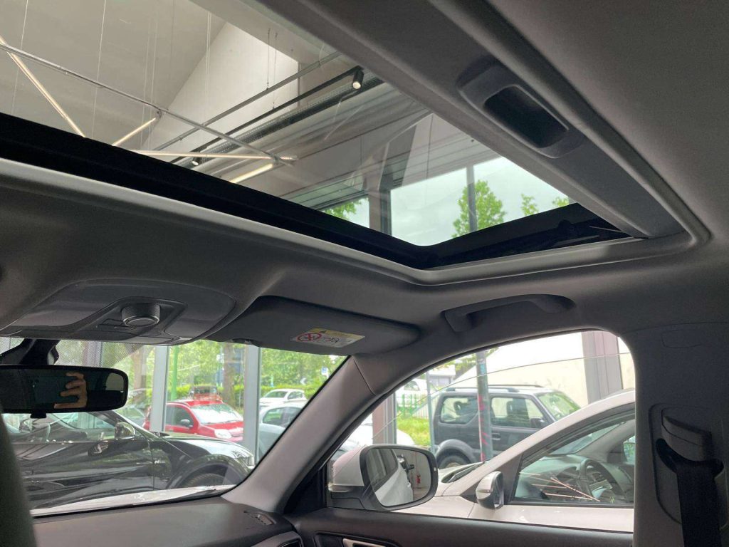 OTHERS-ANDERE OTHERS-ANDERE DR Automobiles DR4 DR 4.0 4.0 1.5 Gpl 114cv / TETT