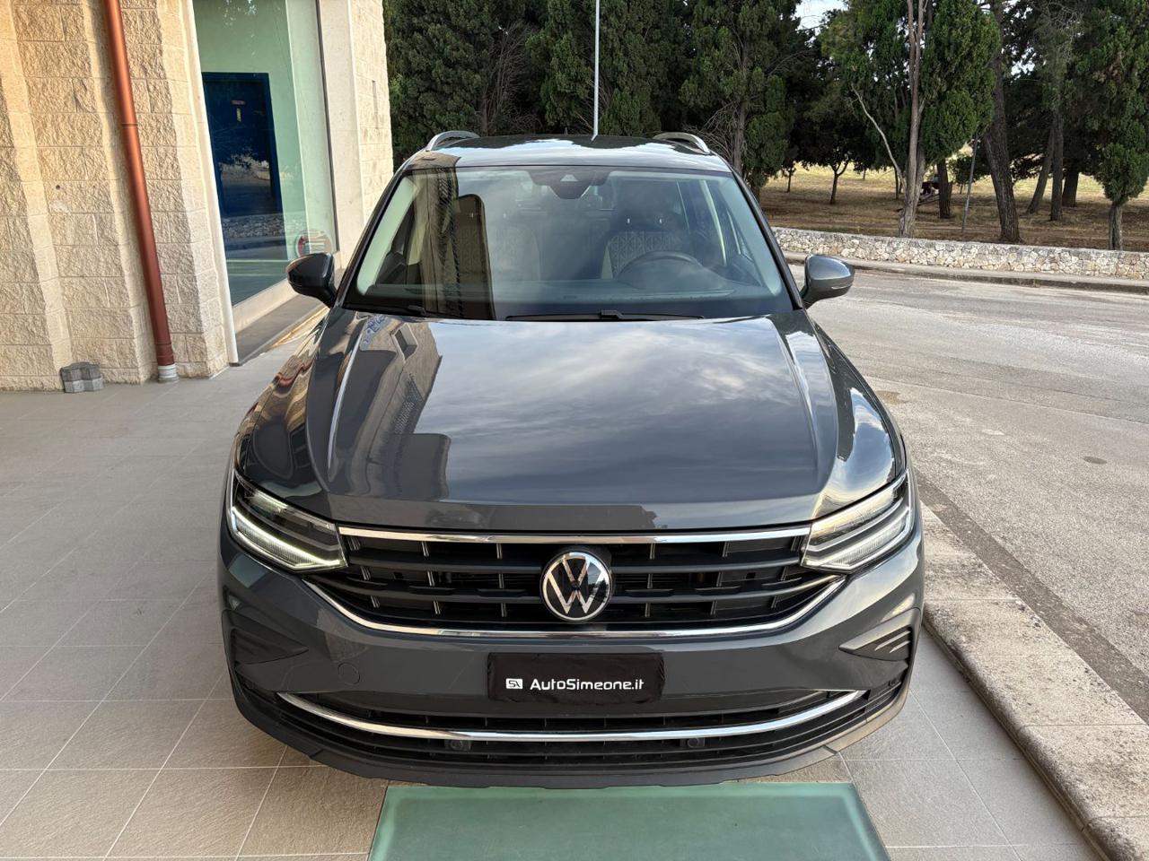 VOLKSWAGEN Tiguan 2.0 TDI 150 CV SCR DSG Life - 2