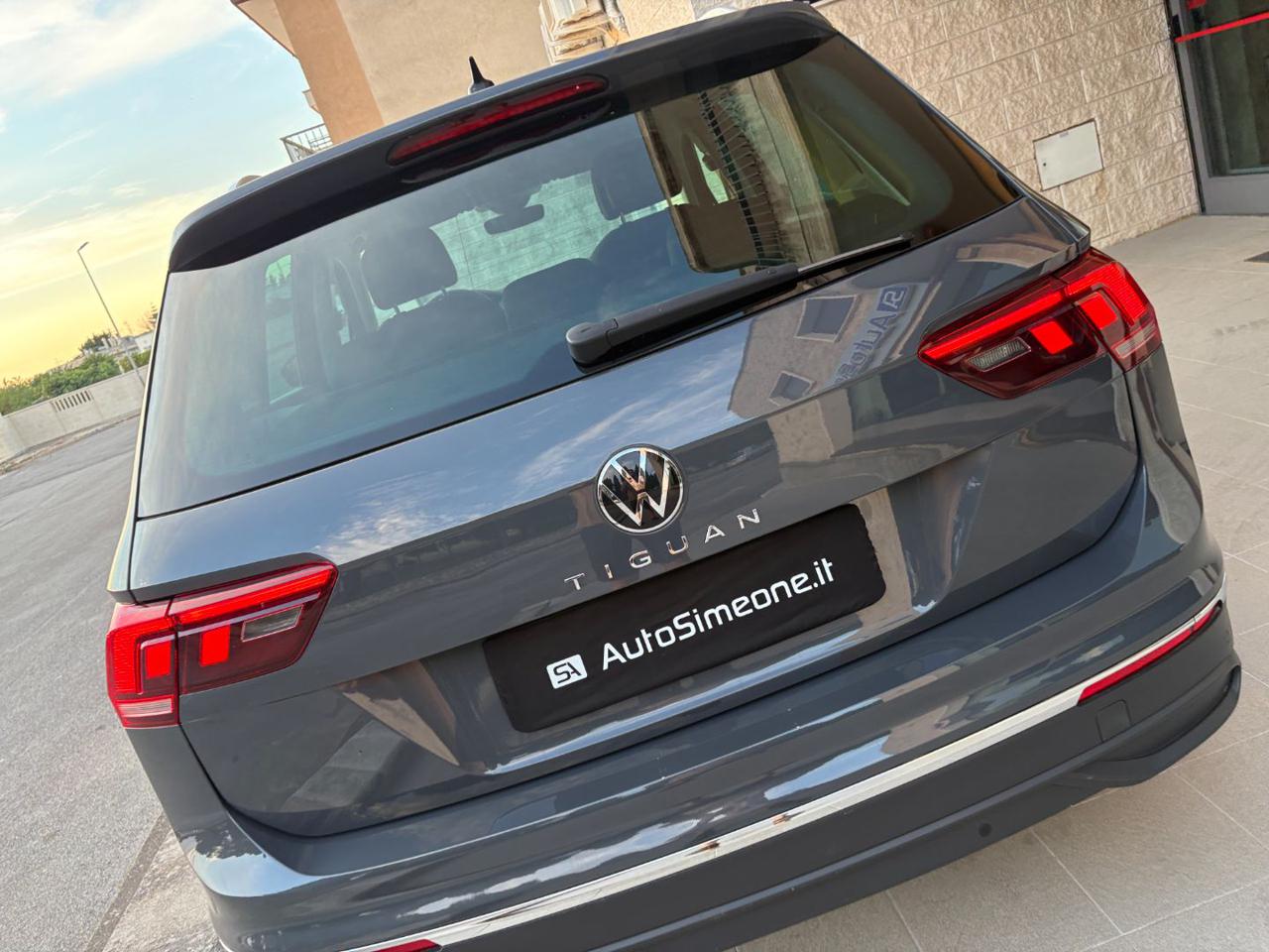 VOLKSWAGEN Tiguan 2.0 TDI 150 CV SCR DSG Life - 32