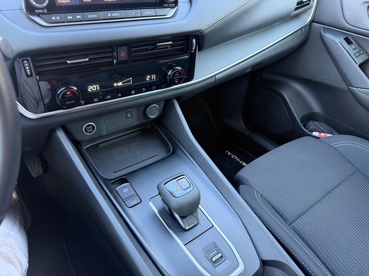 NISSAN Qashqai MHEV 158 CV Xtronic Business - 18