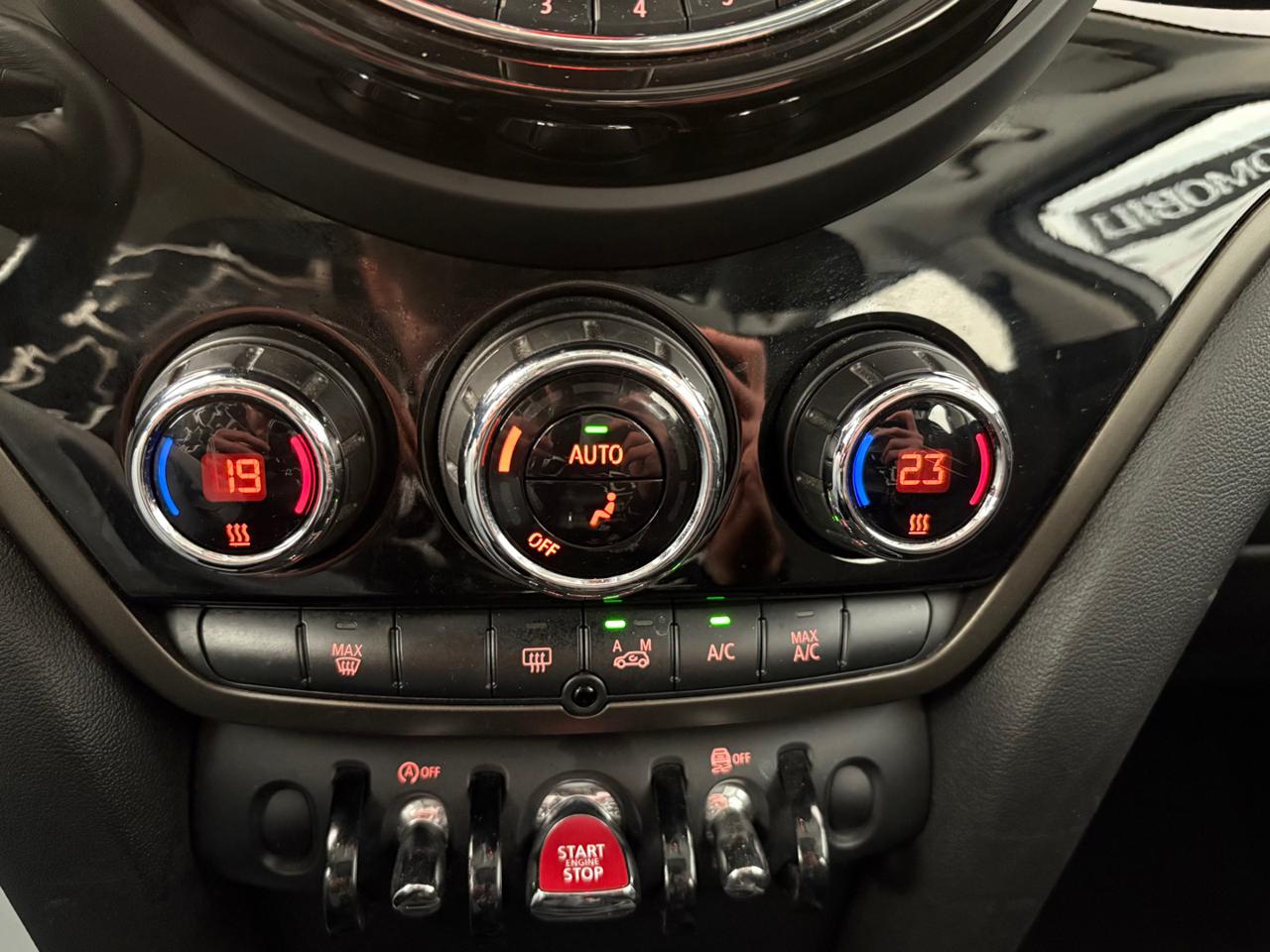MINI Countryman 2.0 Cooper D Business *TETTO APRIBILE PREZZO REALE - 16