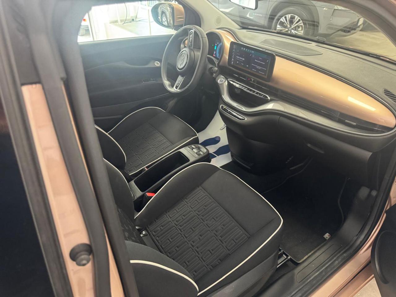 FIAT 500e 3+1 SOLO 7000 KM!!! Rose Gold  PREZZO REALE - 10