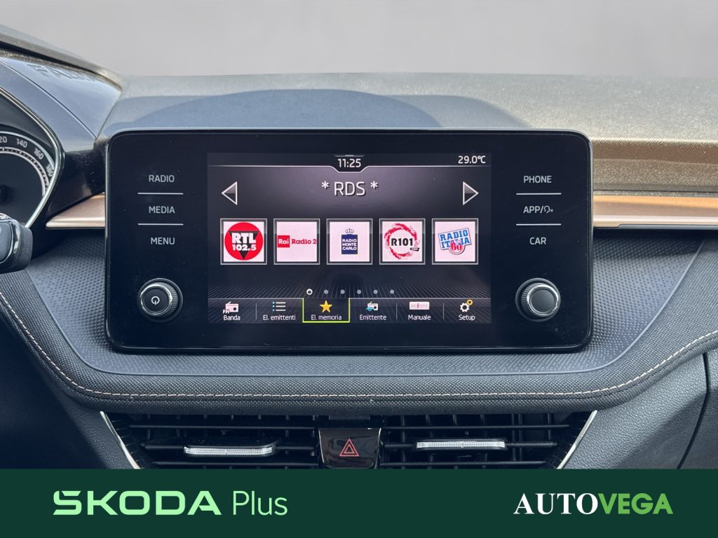 SKODA Fabia 1.0 mpi evo style 80cv - 10