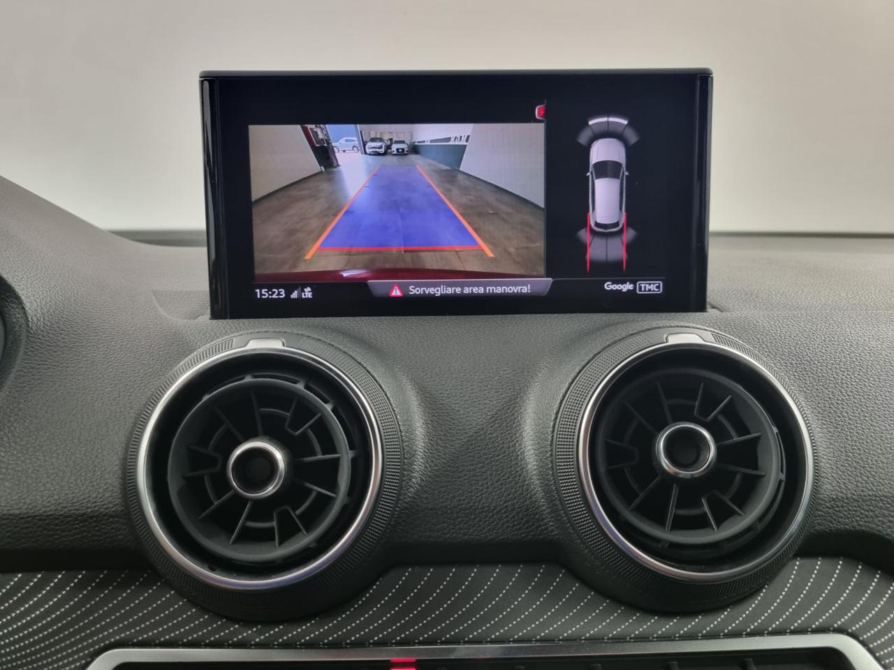 AUDI Q2 35 TDI quattro S tronic S line Edition - 11