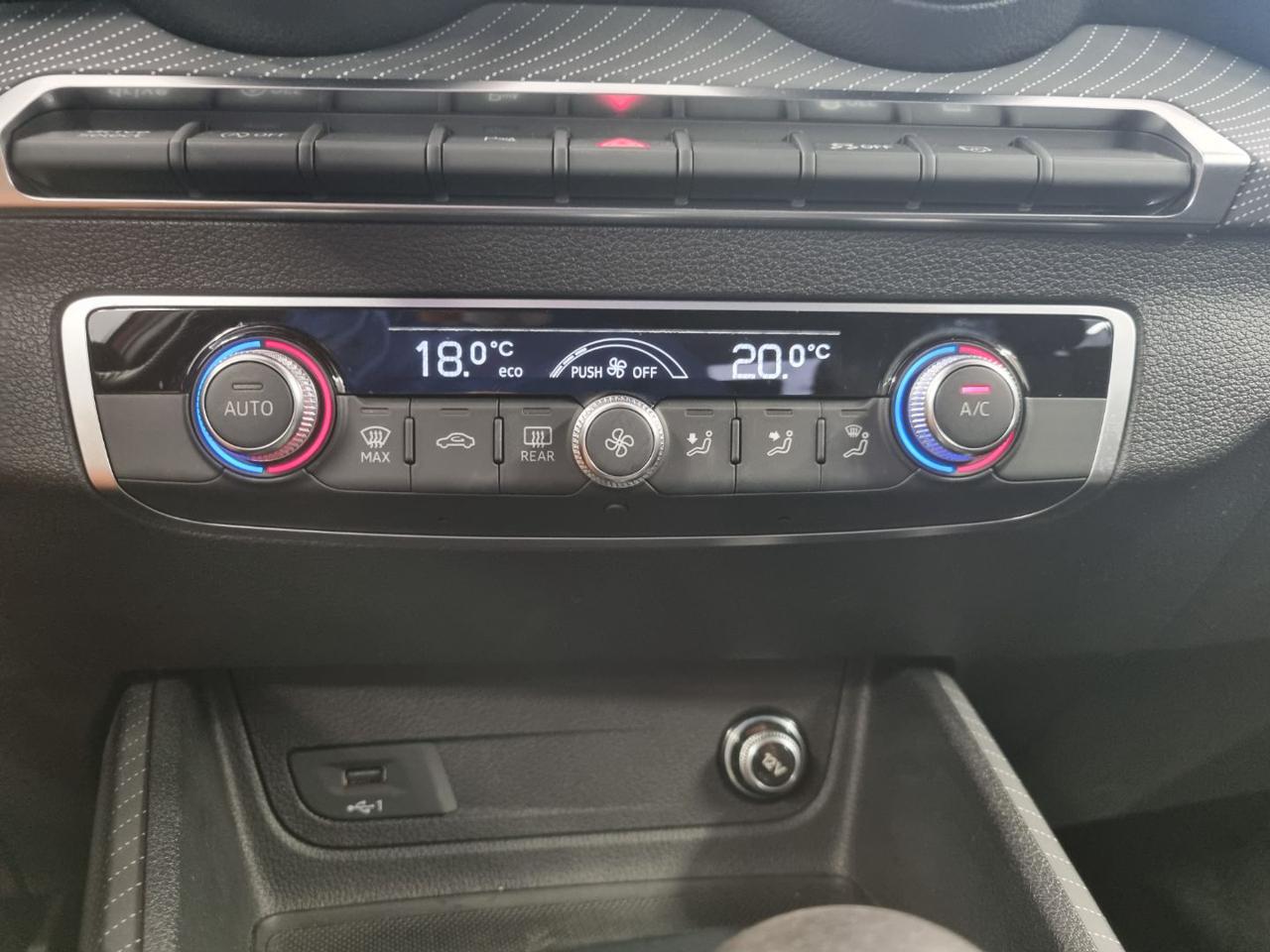 AUDI Q2 35 TDI quattro S tronic S line Edition - 8