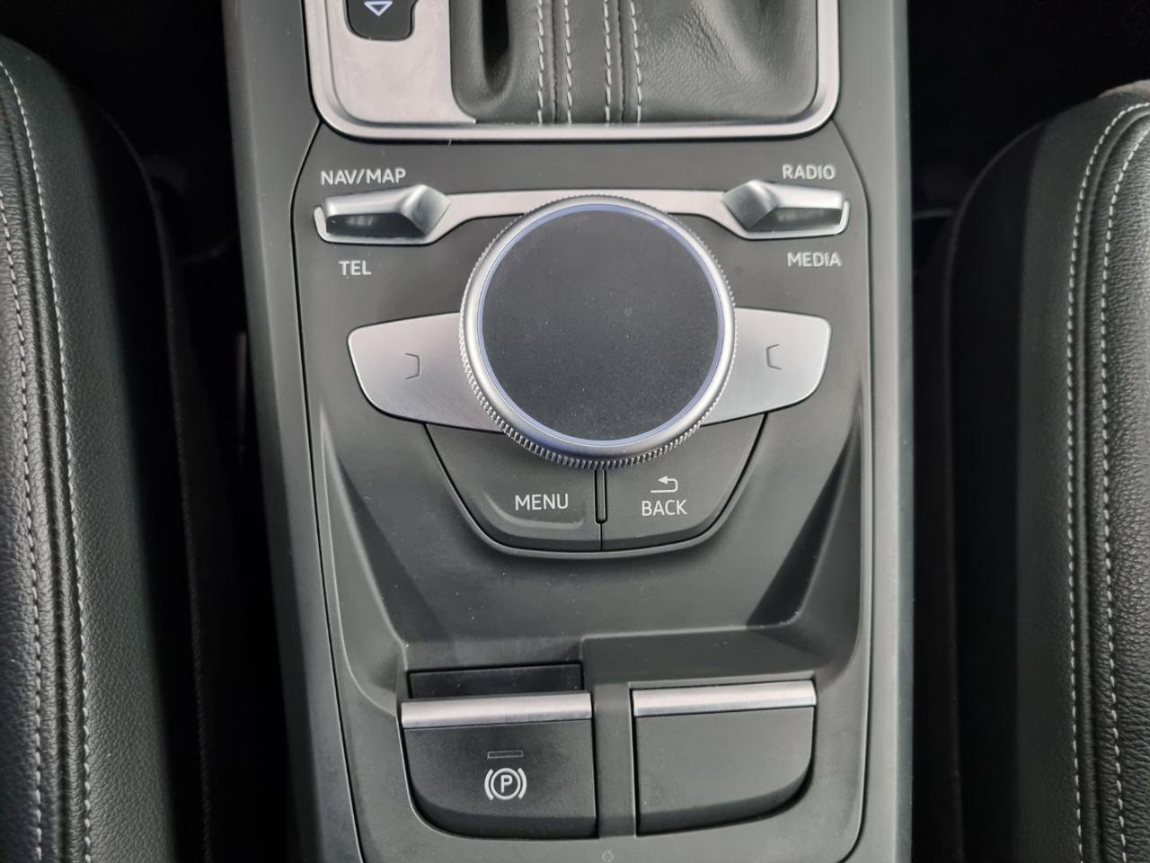 AUDI Q2 35 TDI quattro S tronic S line Edition - 7