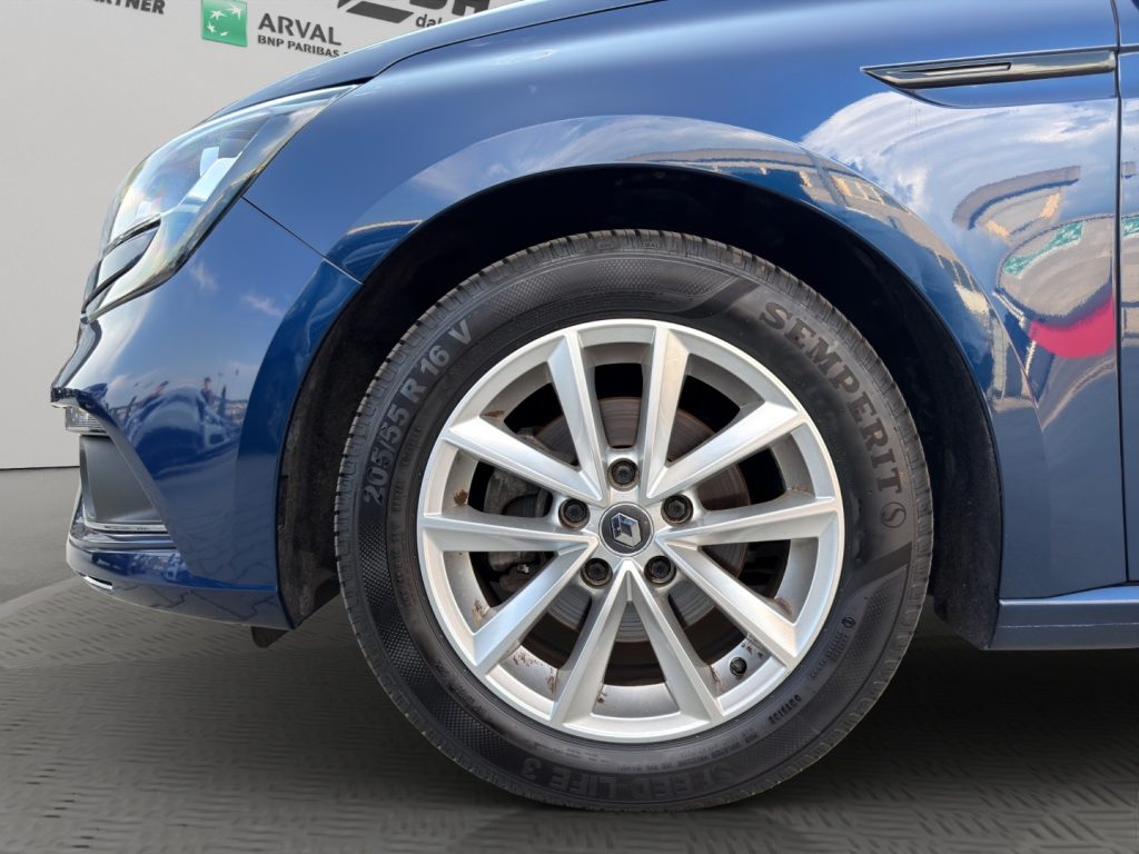 RENAULT Megane 1.5 dci Autocarro N1 - 16