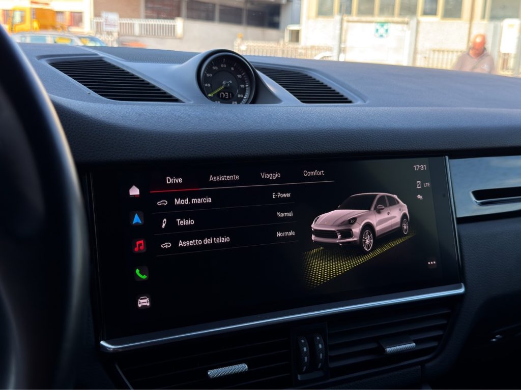 PORSCHE Cayenne Coupé 462CV E-HYBRID - 14
