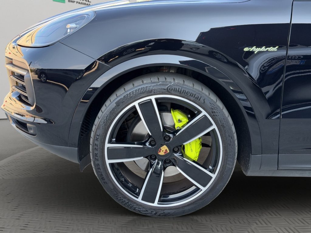 PORSCHE Cayenne Coupé 462CV E-HYBRID - 19