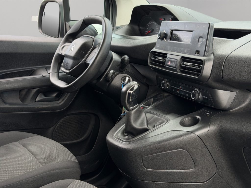 PEUGEOT Partner 1.5 diesel 3 posti allestito - 10