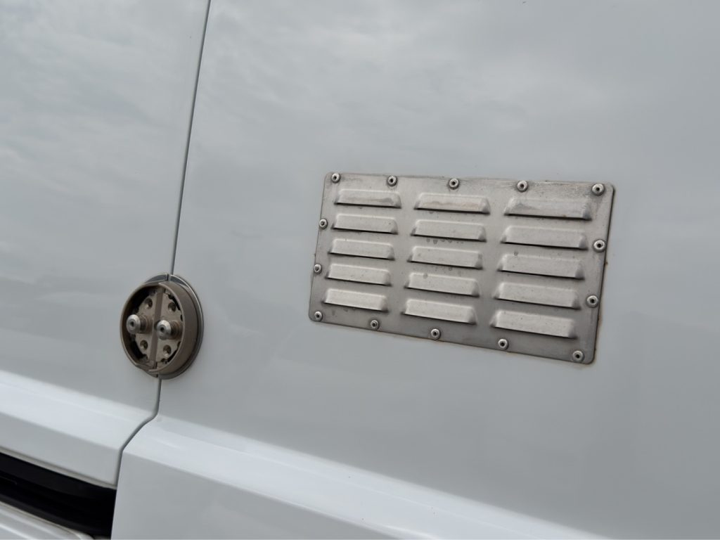 PEUGEOT Partner 1.5 diesel 3 posti allestito - 18
