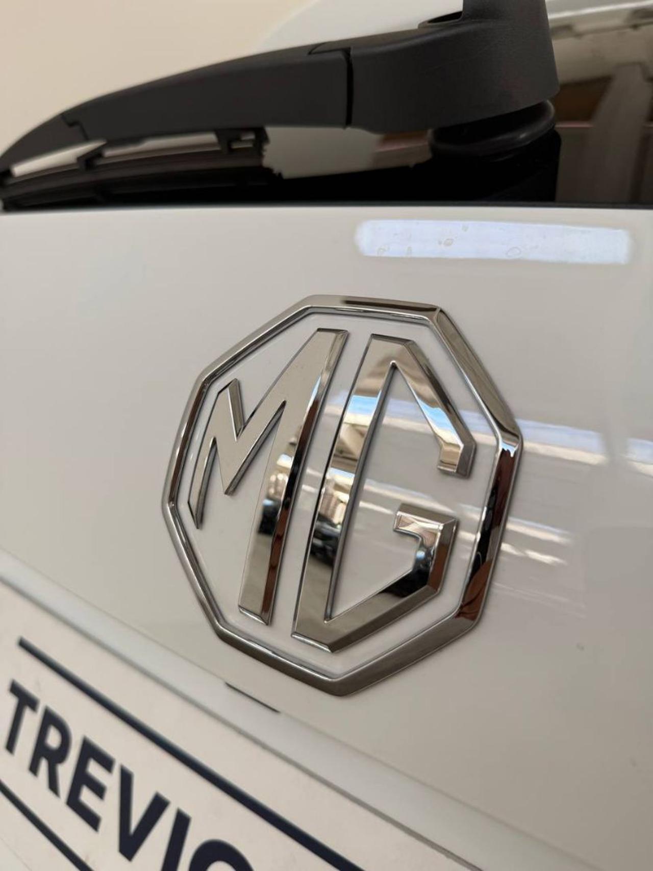 MG MG3 1.5 Hybrid+ Luxury - 38
