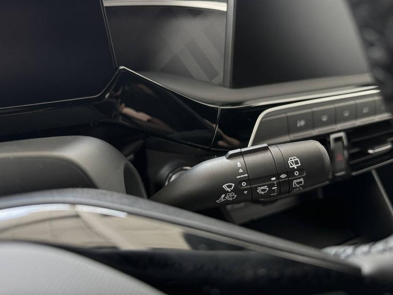MG MG3 1.5 Hybrid+ Luxury - 15
