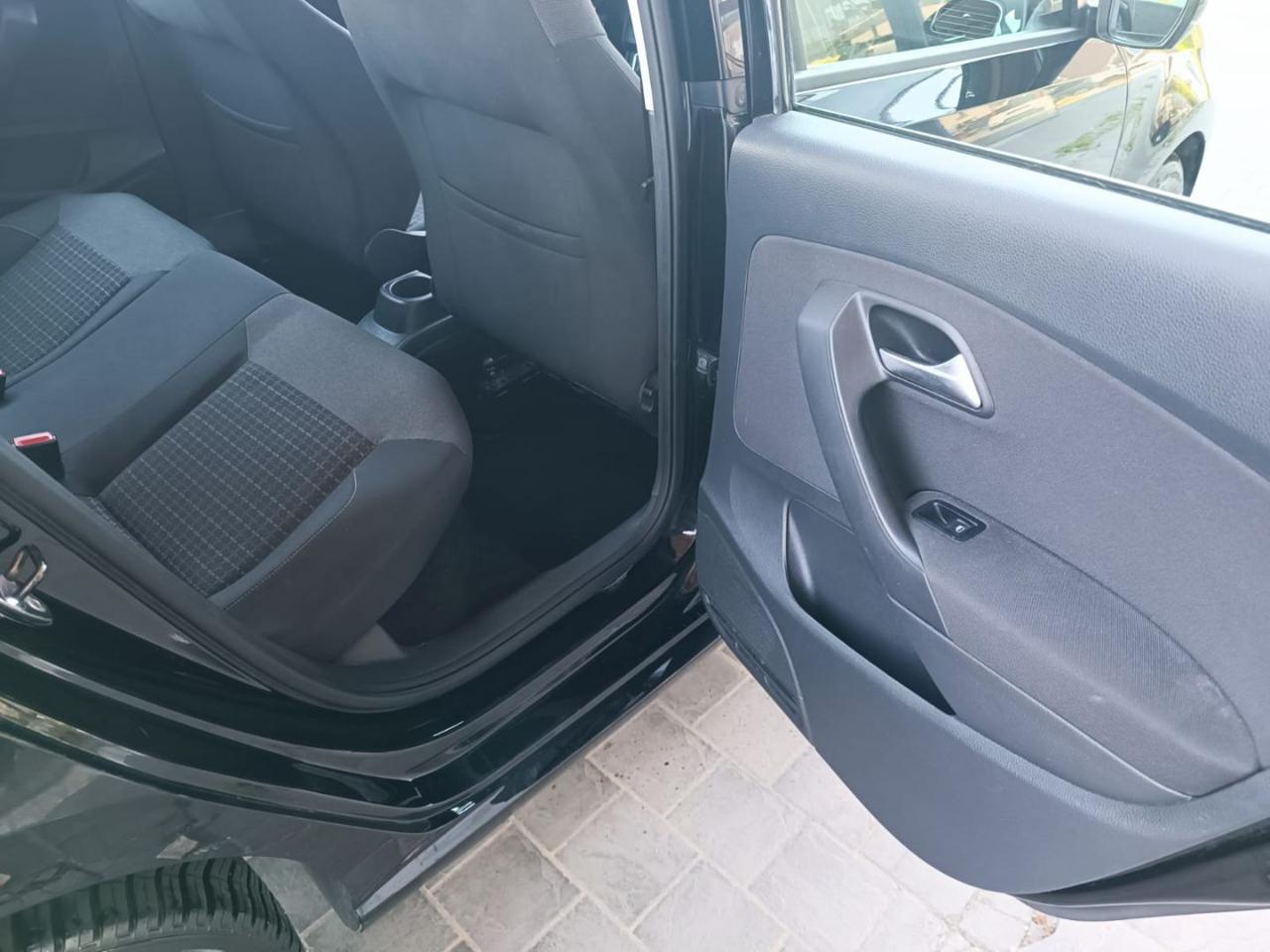 VOLKSWAGEN Polo 1.4 TDI 5p. Comfortline - 17