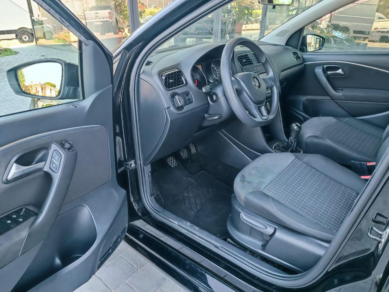VOLKSWAGEN Polo 1.4 TDI 5p. Comfortline - 23