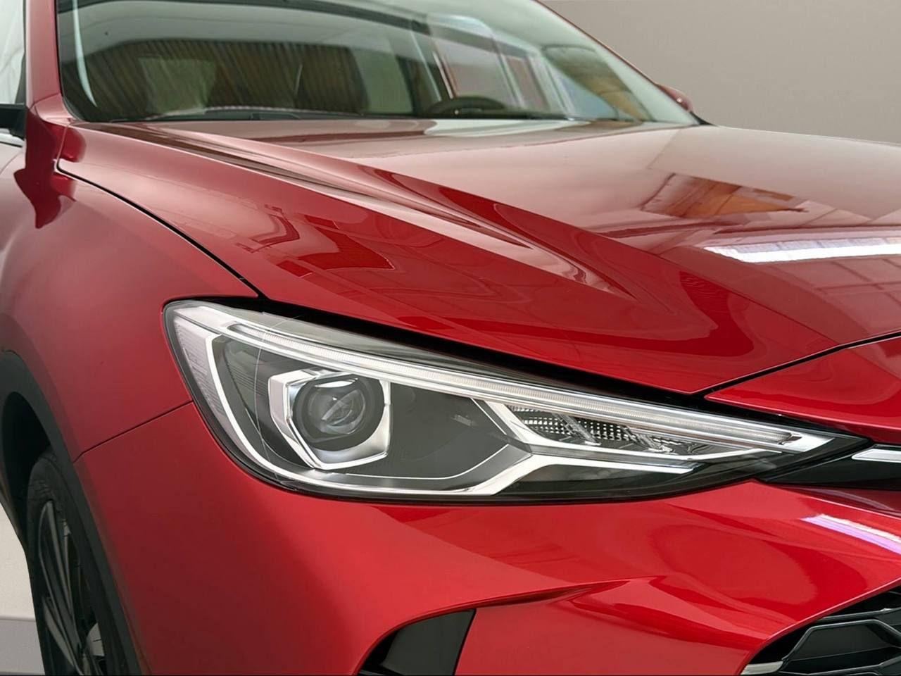 MG ZS 1.5 Hybrid+ Luxury - 32