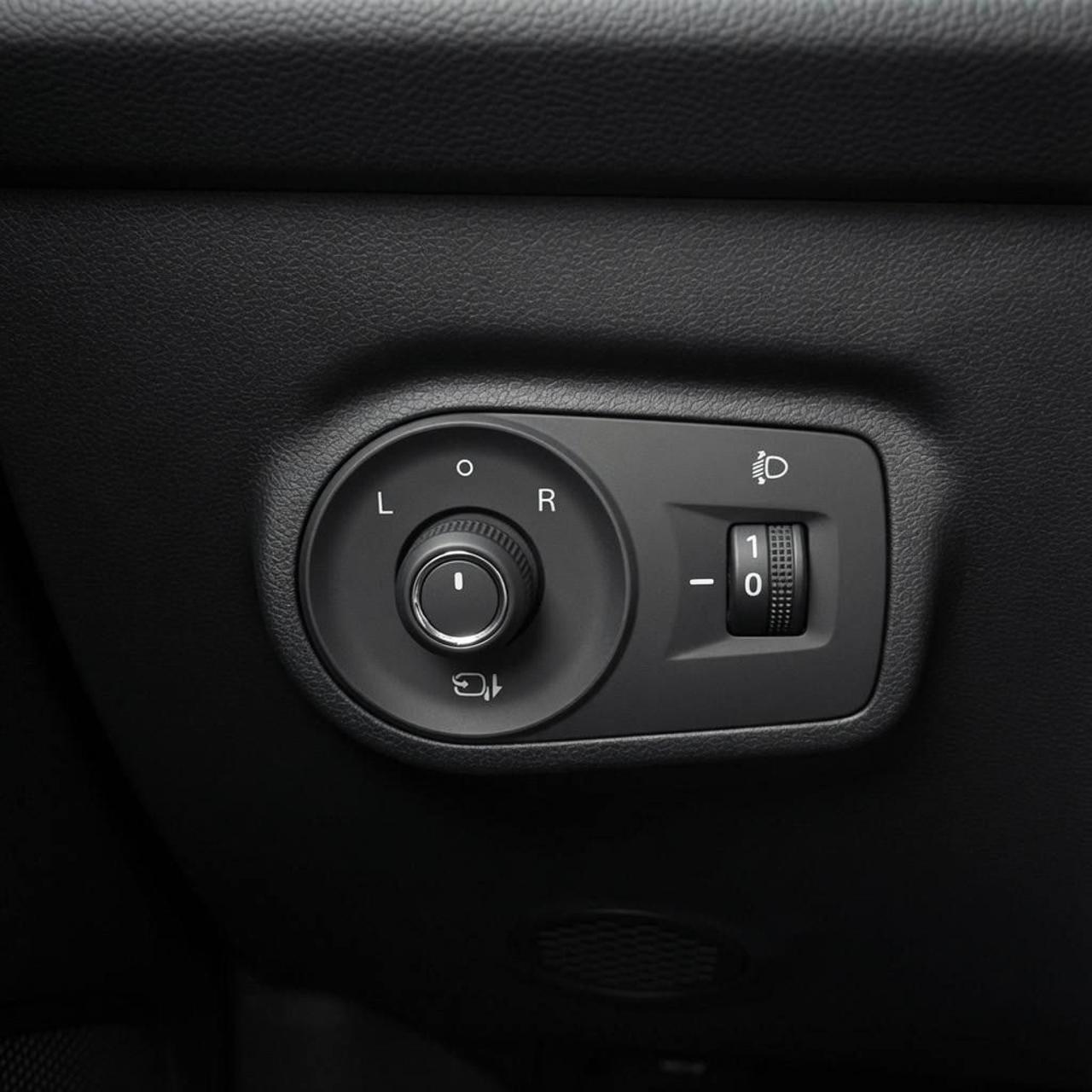 MG ZS 1.5 Hybrid+ Luxury - 28