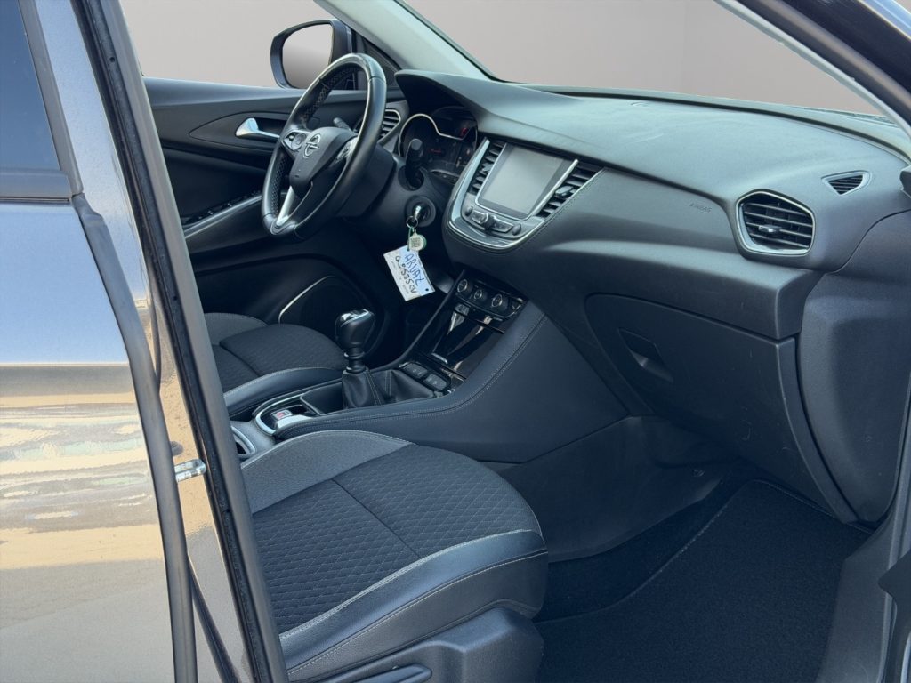 OPEL Grandland X 1.5 diesel 130CV - 9