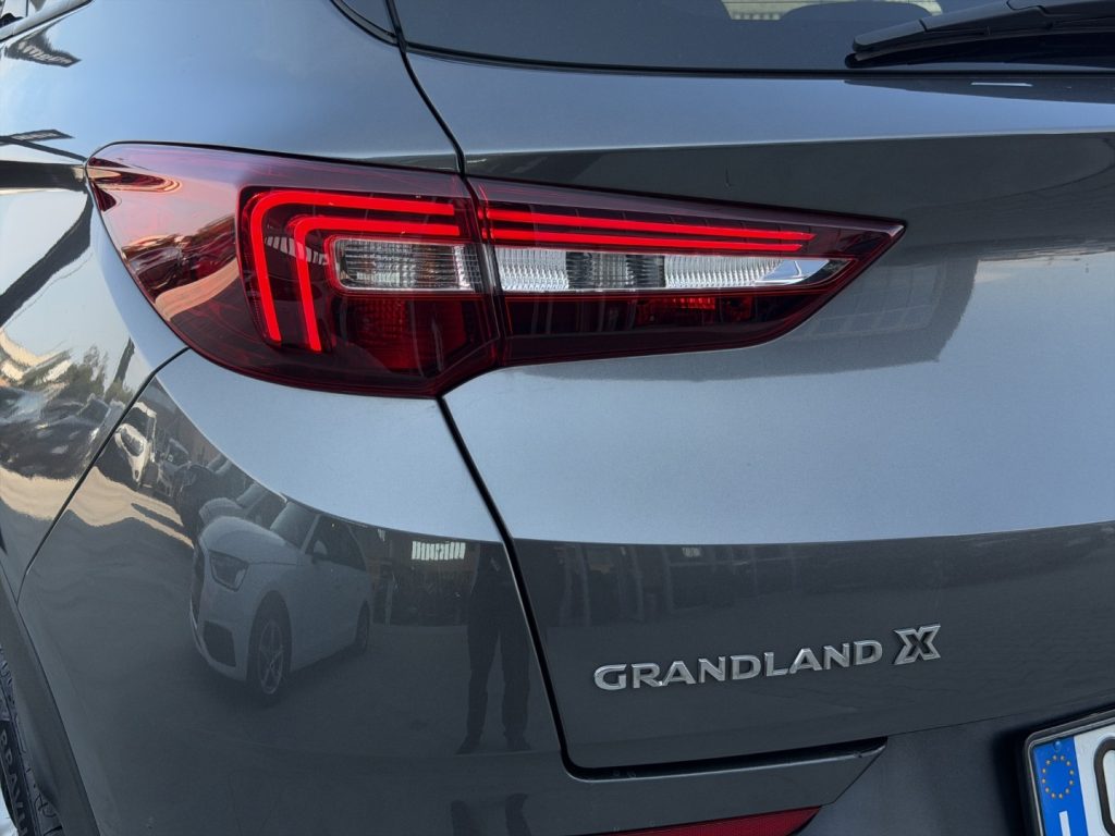 OPEL Grandland X 1.5 diesel 130CV - 16