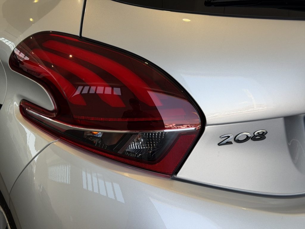 PEUGEOT 208 1.5 DIESEL AUTOCARRO N1 - 16