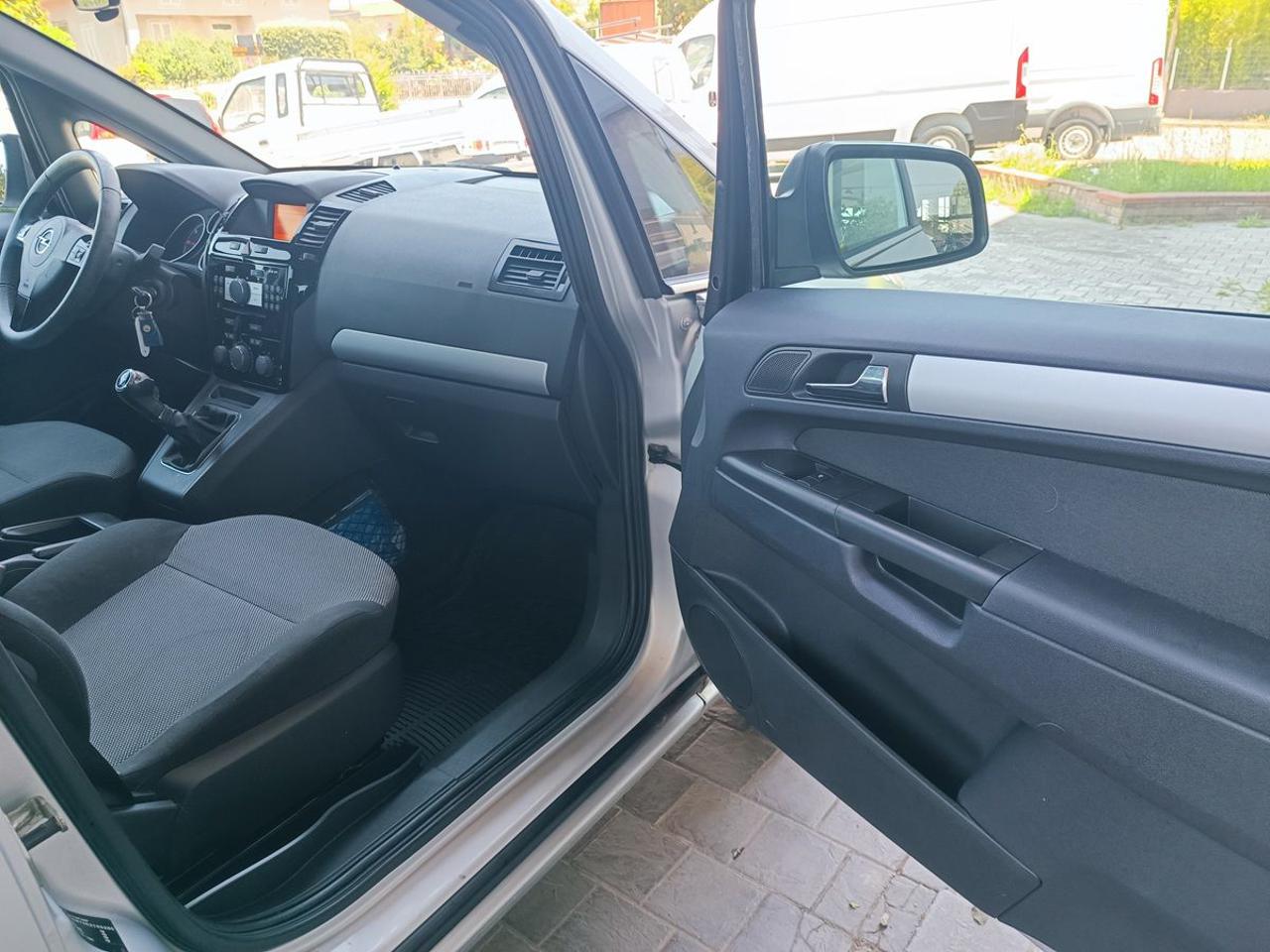OPEL Zafira 1.7 CDTI 110CV ecoFLEX One - 16