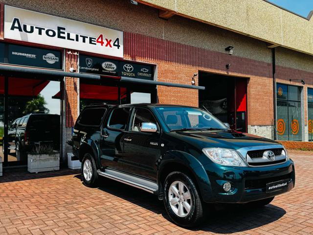 TOYOTA Hilux Verde metallizzato